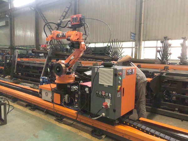 蓋梁骨架片焊接機(jī)器人